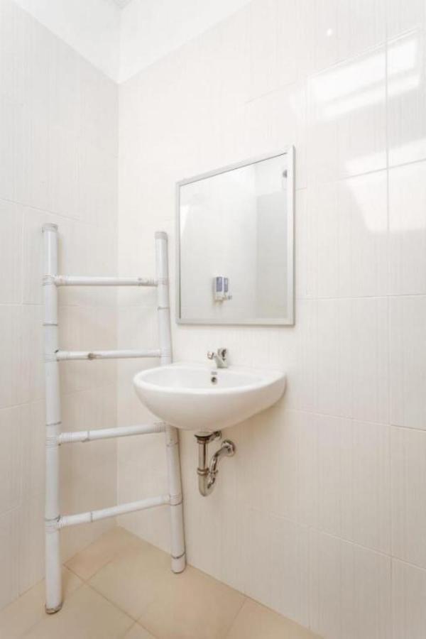 Carik Bali Guest House Canggu エクステリア 写真