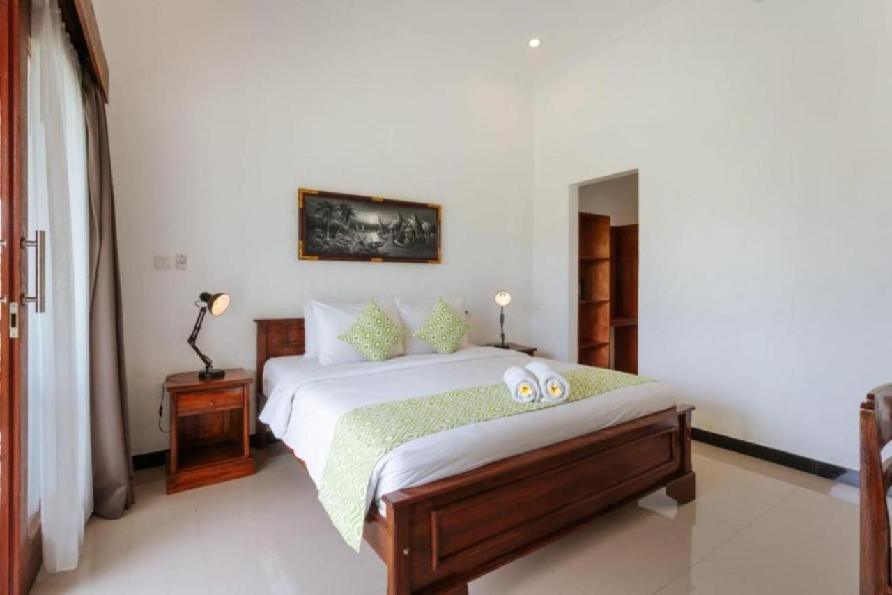 Carik Bali Guest House Canggu エクステリア 写真