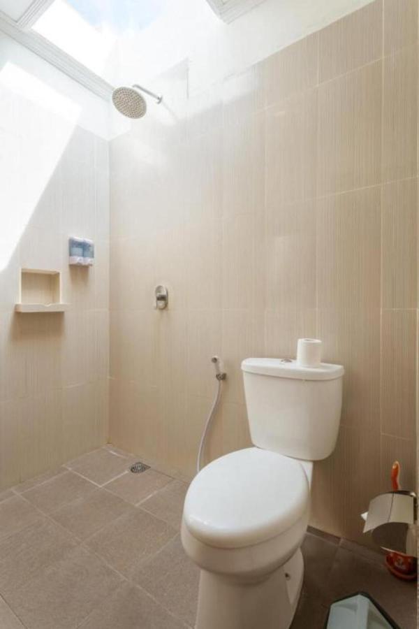 Carik Bali Guest House Canggu エクステリア 写真